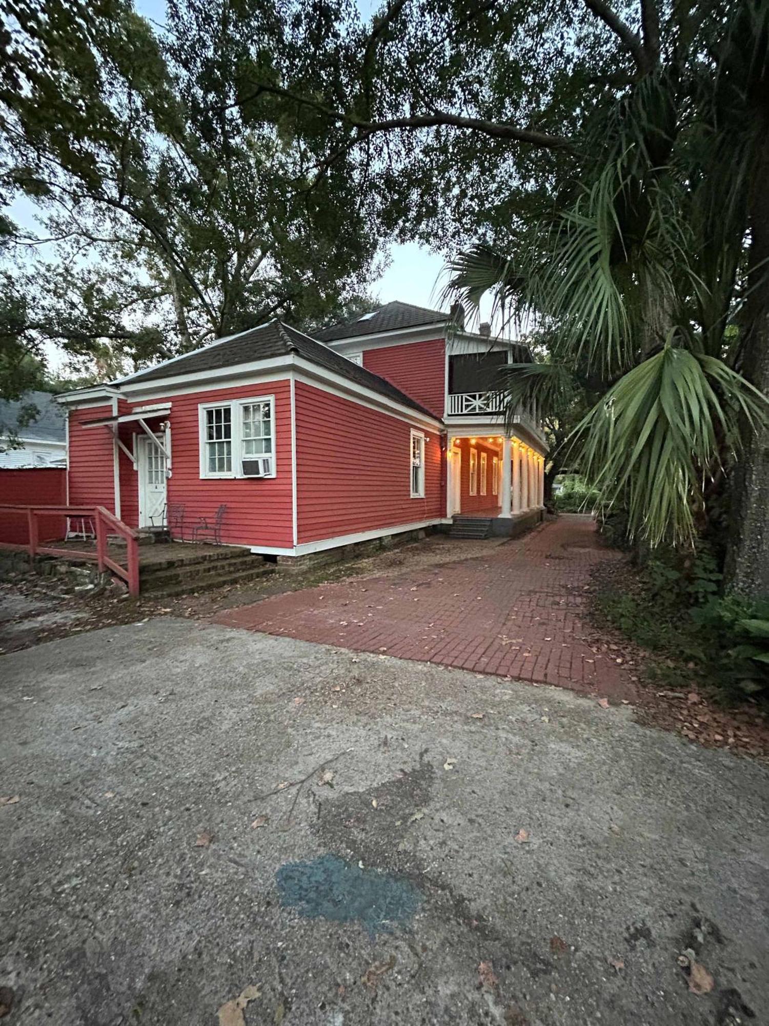 Pretty Peach Palace-Historic, Mins To Downtown Mobile Exterior photo